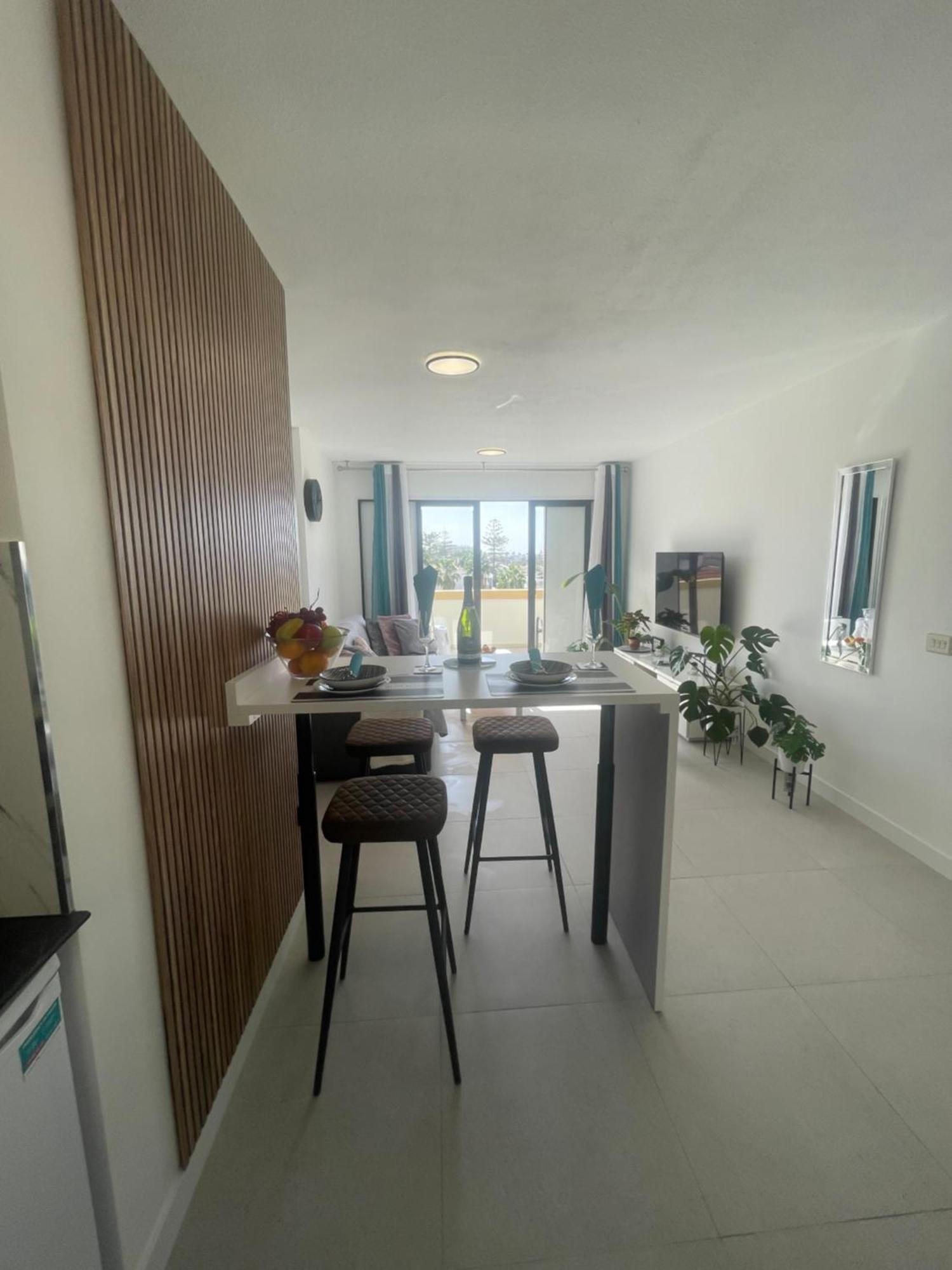 Royal View Apartment - Playa De Las Americas Экстерьер фото