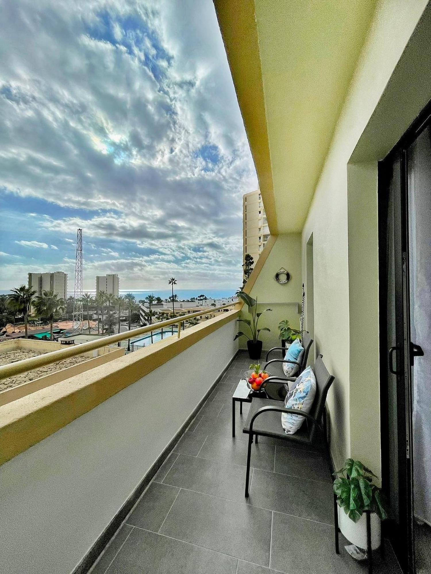 Royal View Apartment - Playa De Las Americas Экстерьер фото